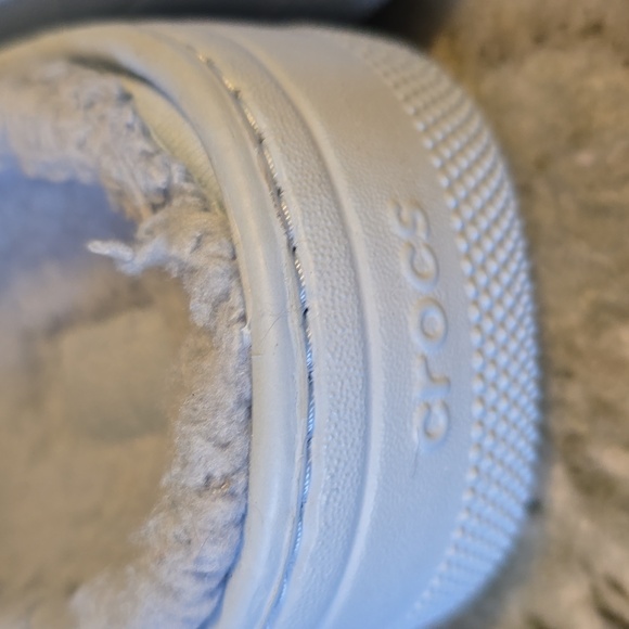 Crocs Cozy Sandals - Picture 5 of 7